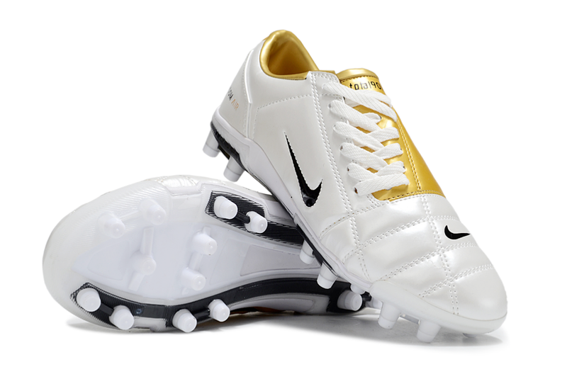 Nike Total 90 FG